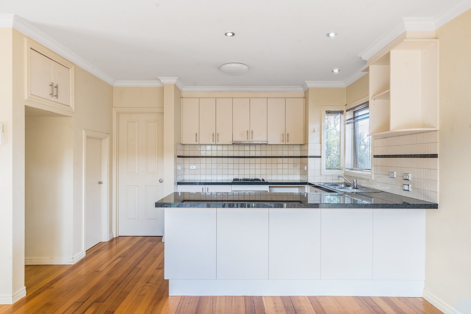 Gallery: 1/231 Mt Pleasant Road