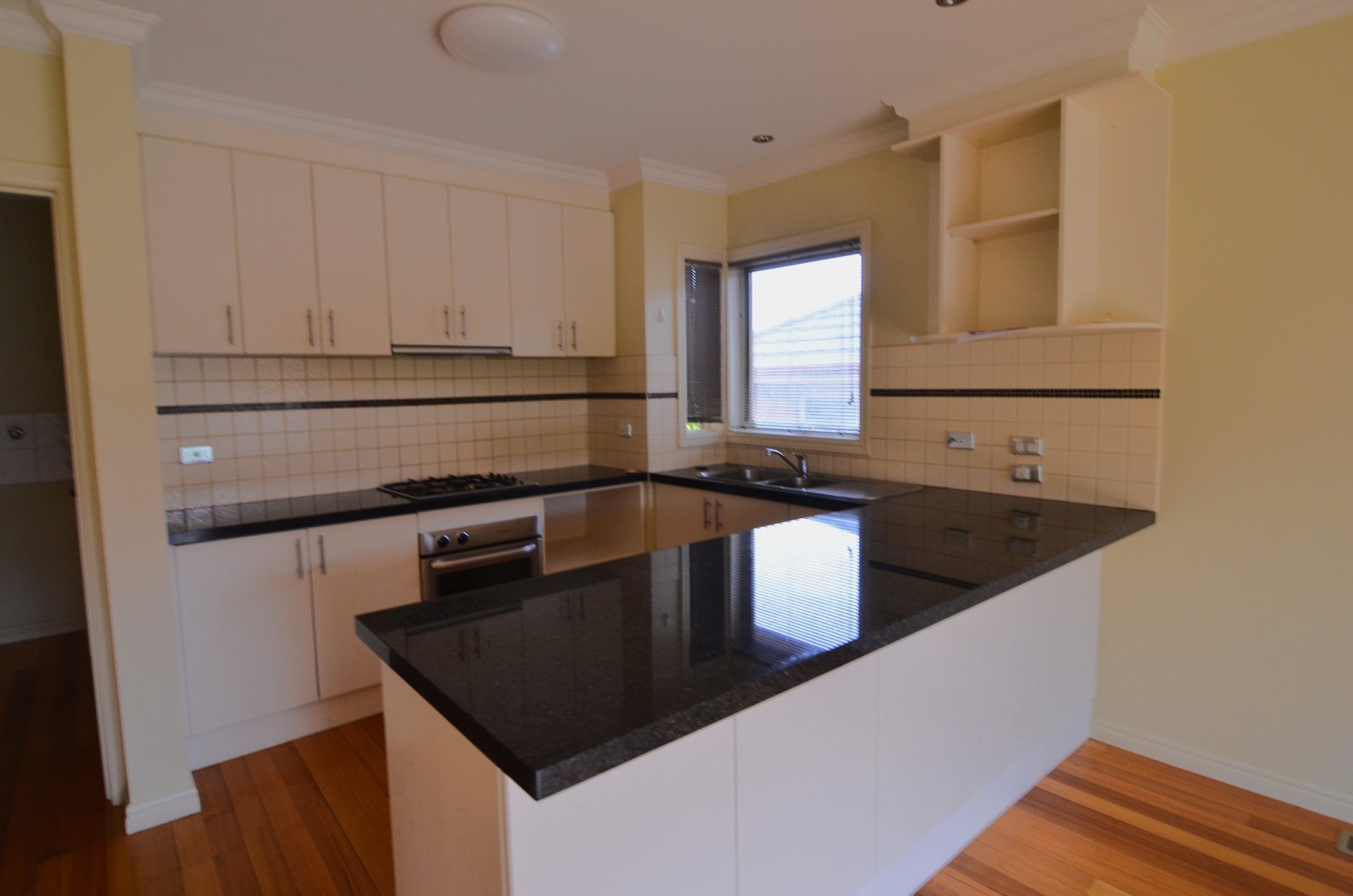 Gallery: 1/231 Mt Pleasant Road