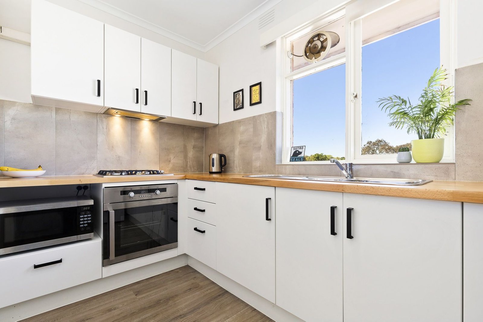 Gallery: 12/314 Inkerman Street