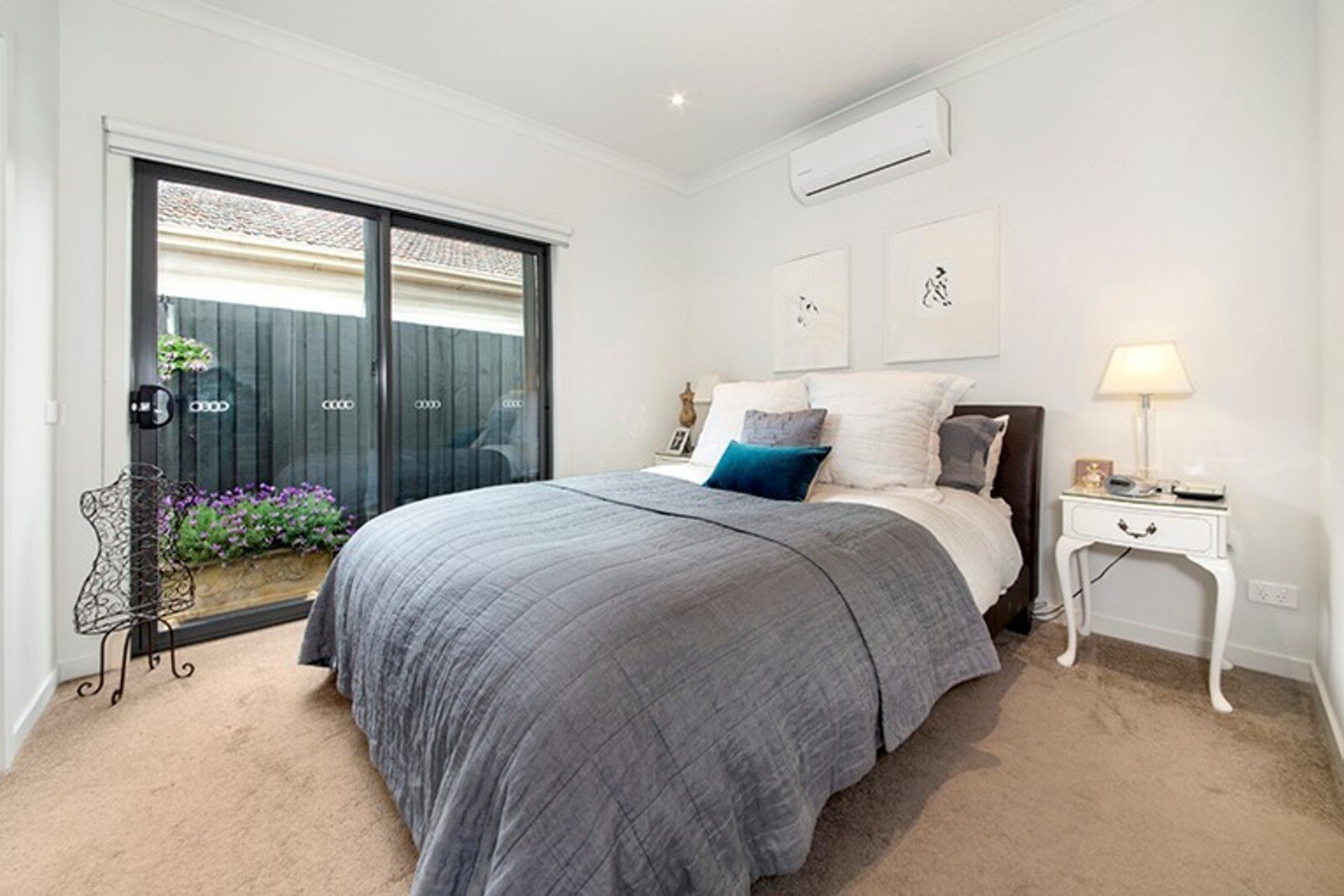 Gallery: 1/232 Balcombe Road