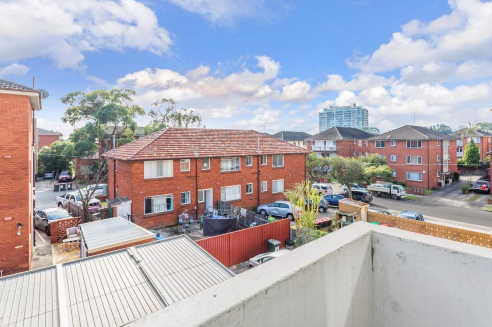 12/33 Brittain Crescent HILLSDALE 2