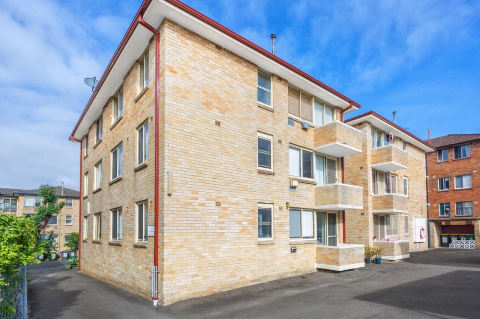 12/33 Brittain Crescent HILLSDALE 3
