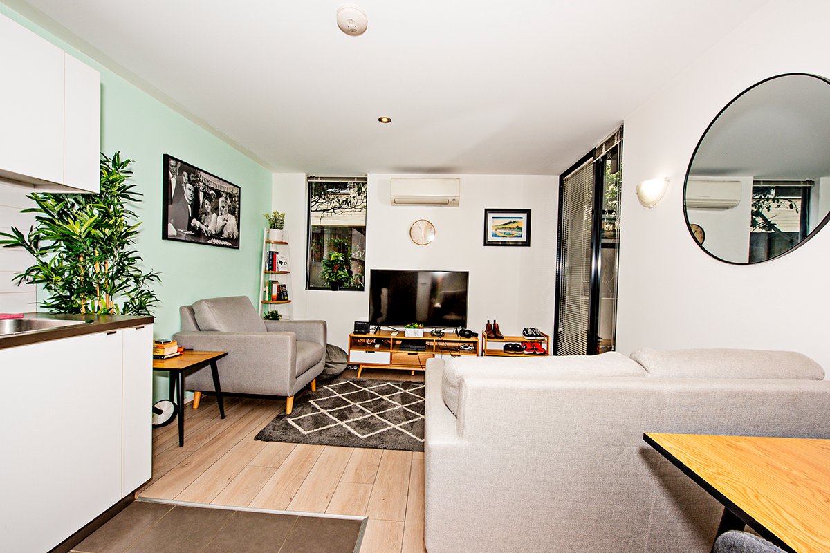 Gallery: 1/233 Dandenong Road