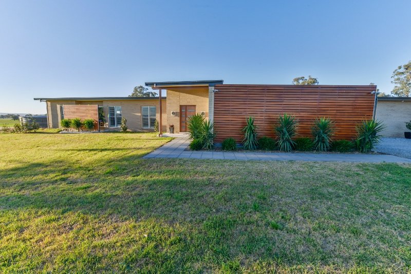 1234 Manilla Road TAMWORTH 9