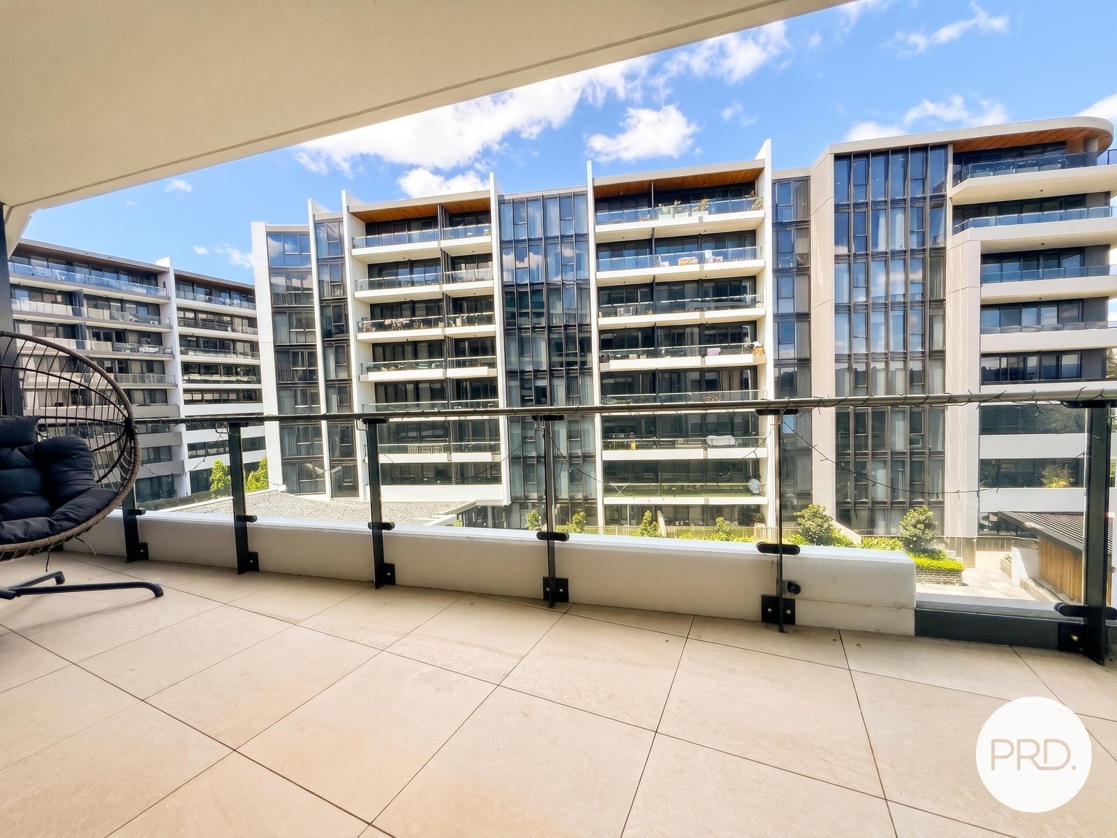 123/44 Constitution Avenue PARKES 9