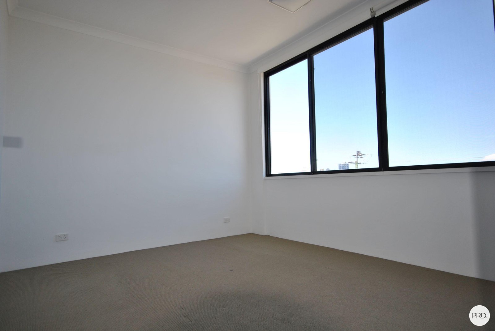 12/37 Central Street LABRADOR 6