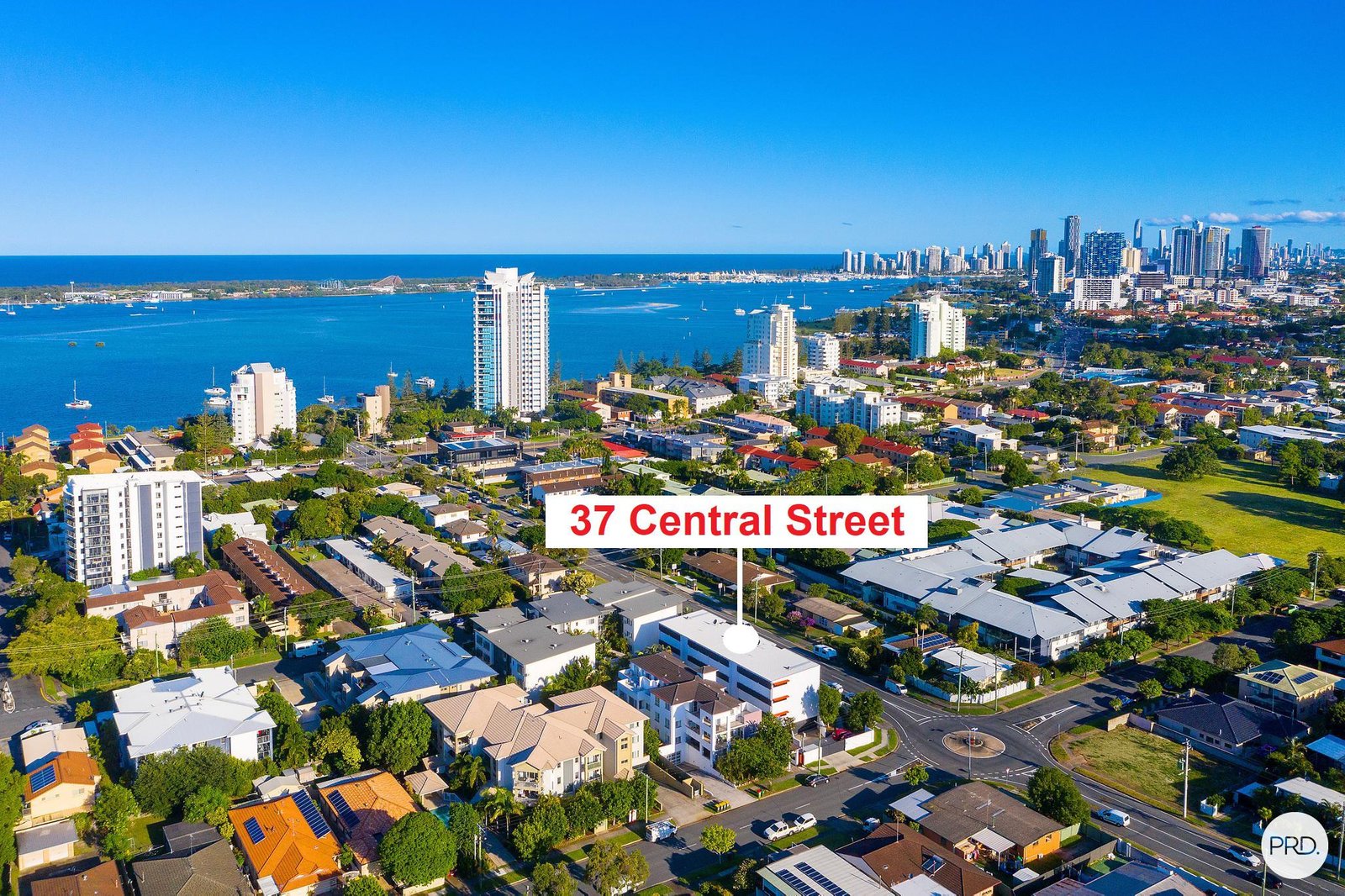 12/37 Central Street LABRADOR 9