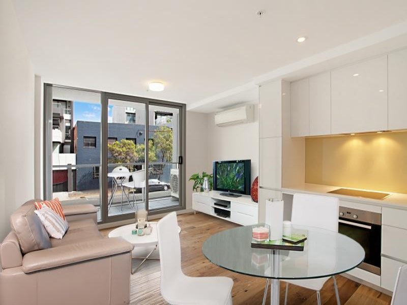 Gallery: 123/70 Nott Street