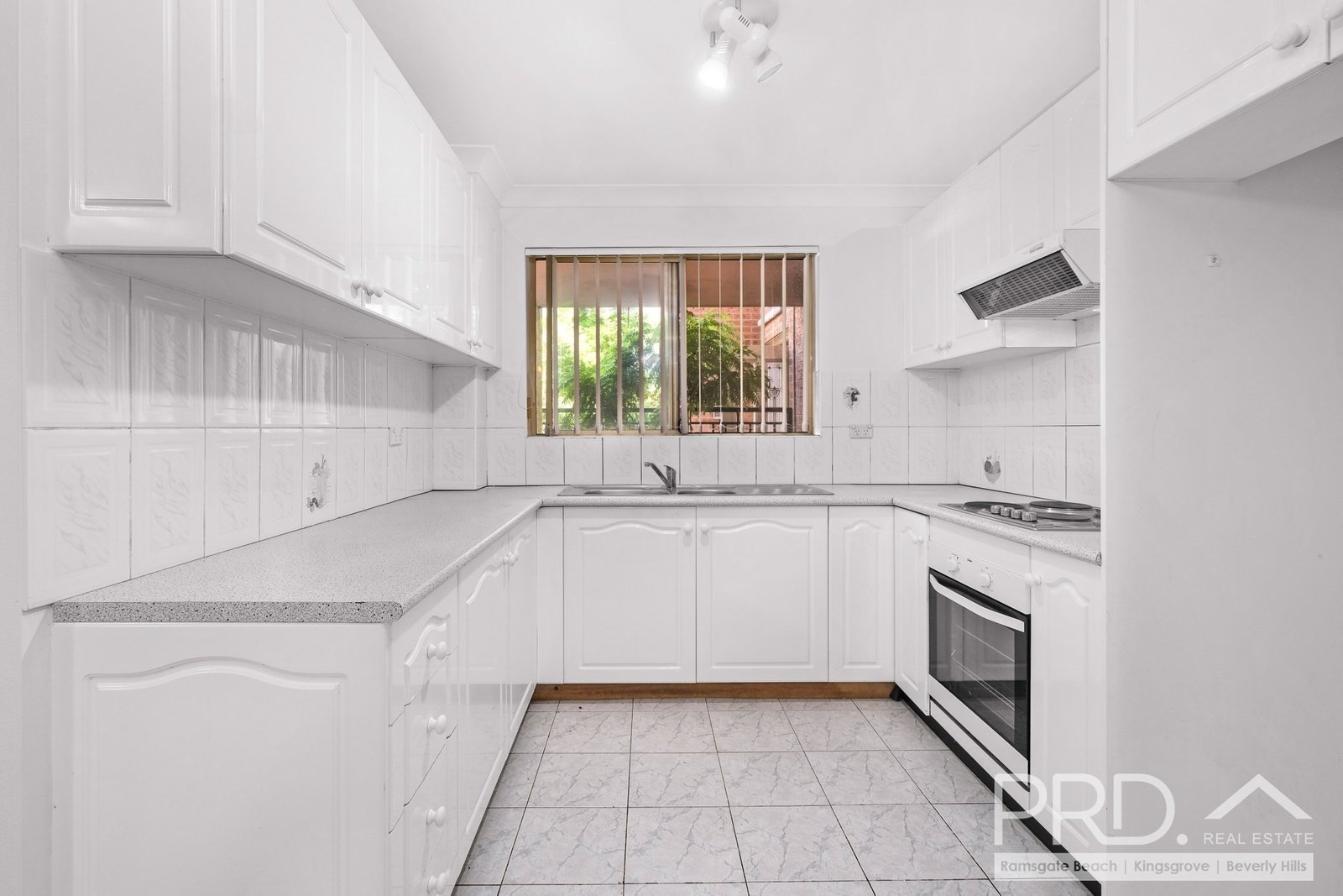 12/38-40 Hampden Street BEVERLY HILLS 3