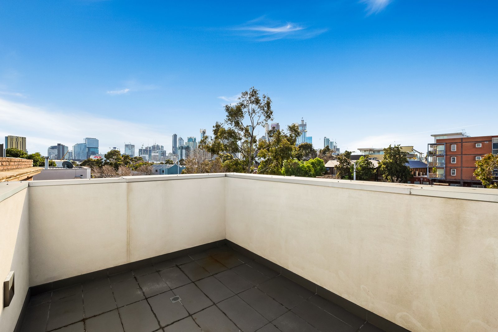 Gallery: 1/238 Ferrars Street