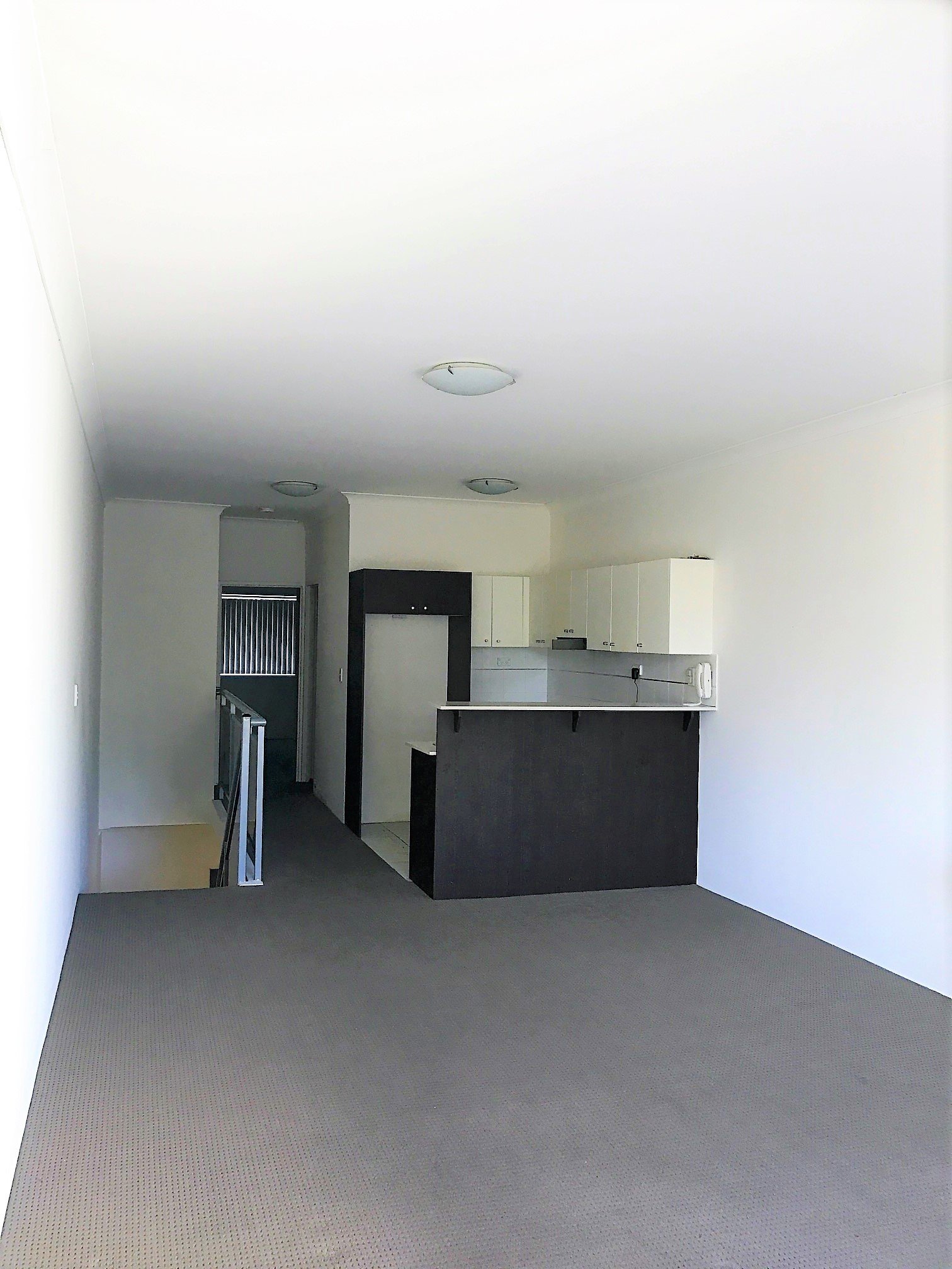 12/384A Railway Parade CARLTON 2