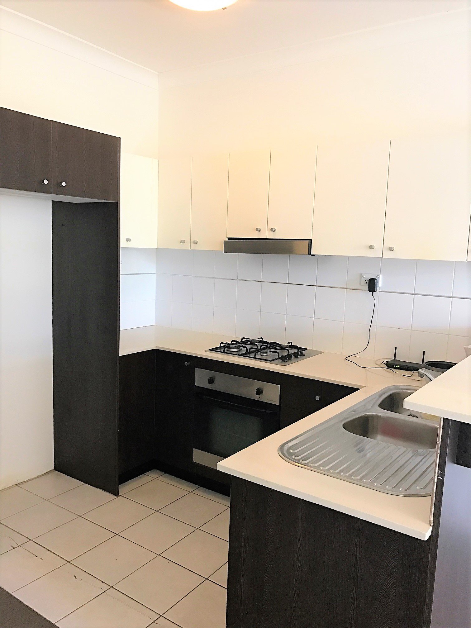 12/384A Railway Parade CARLTON 3