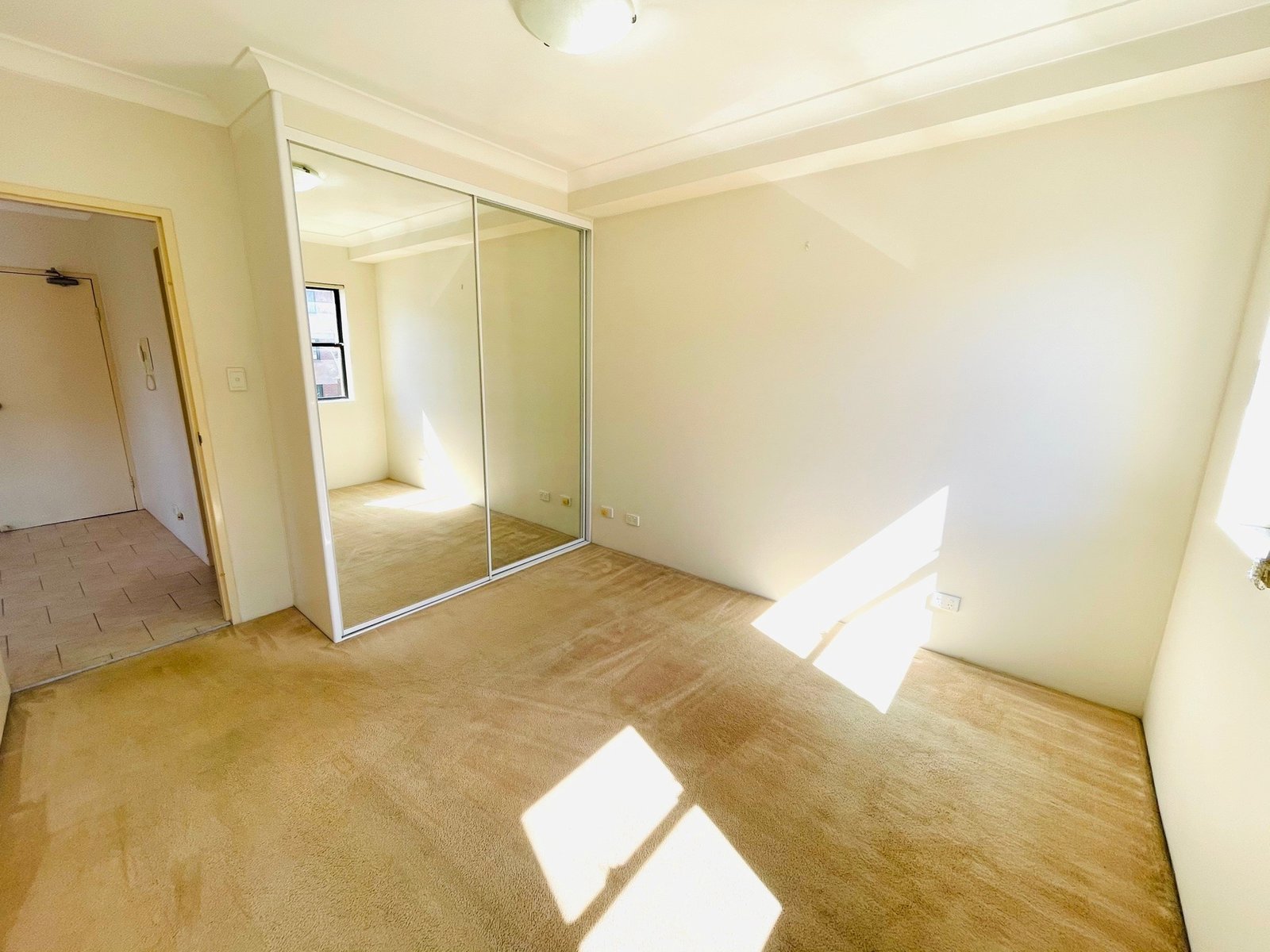 12/39-41 West Street HURSTVILLE 3