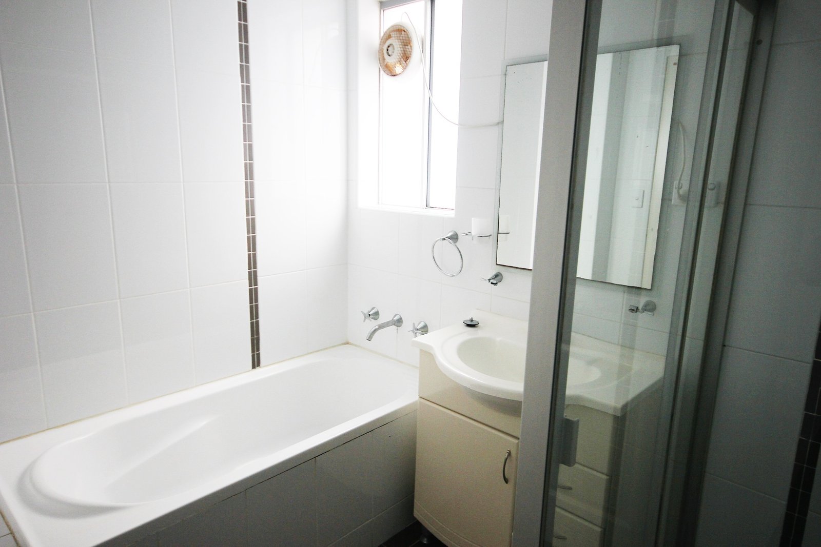 1/24-30 Gladestone Street KOGARAH 3