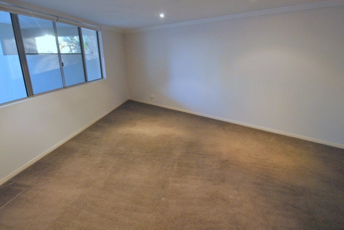 1/24-30 Tarcoola Crescent SURFERS PARADISE 5