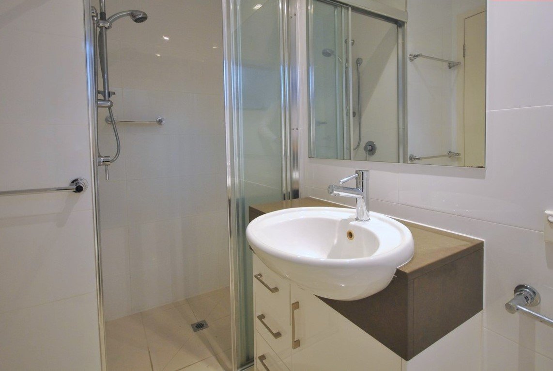 1/24-30 Tarcoola Crescent SURFERS PARADISE 8