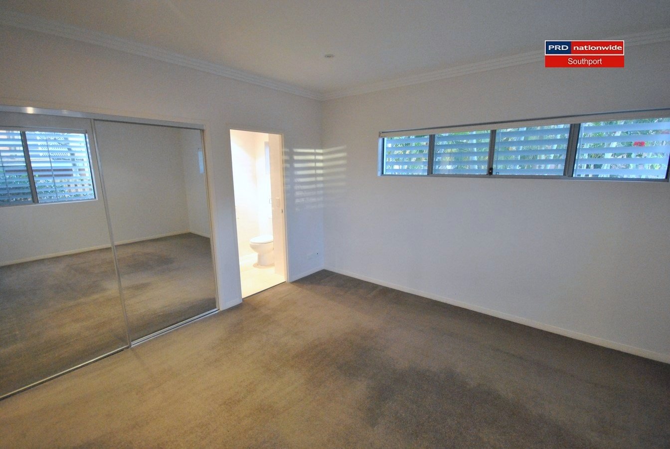 1/24-30 Tarcoola Crescent SURFERS PARADISE 5