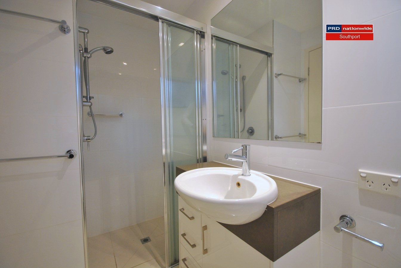 1/24-30 Tarcoola Crescent SURFERS PARADISE 6