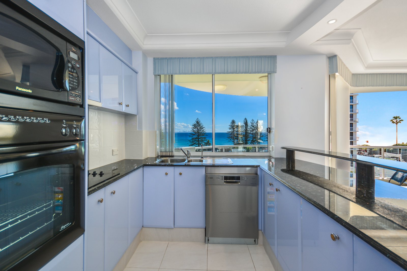 12/4-6 Eden Avenue RAINBOW BAY 3