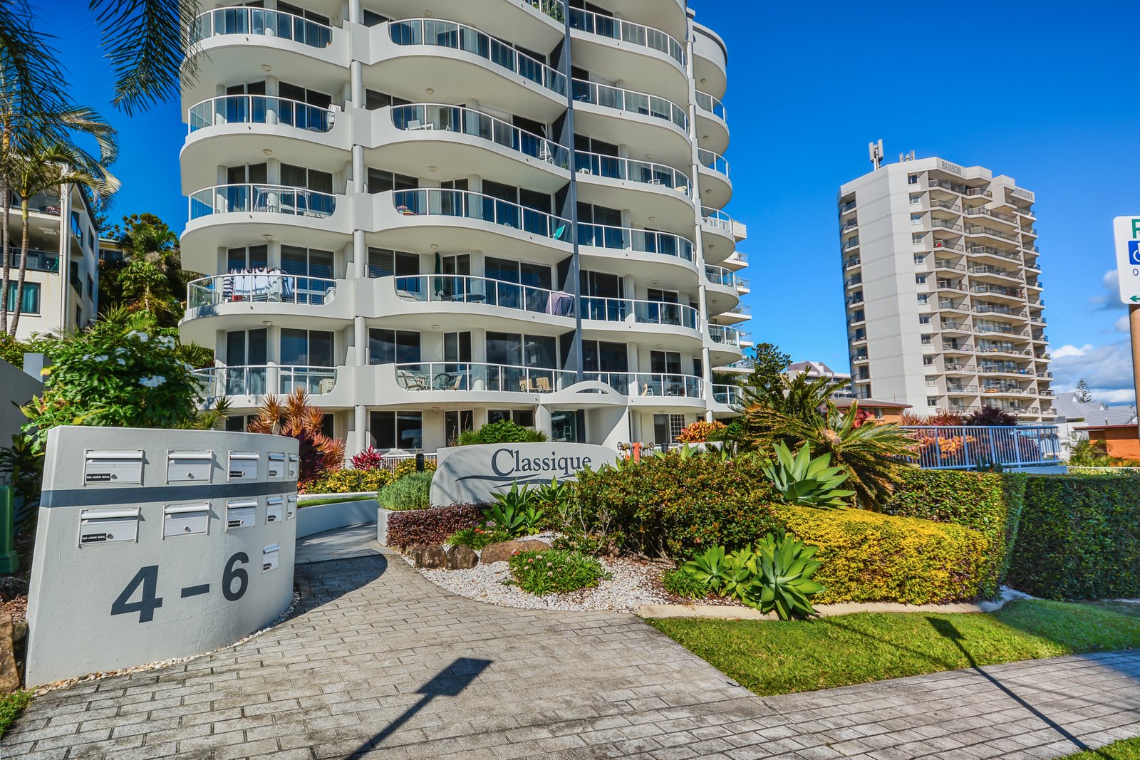 12/4-6 Eden Avenue RAINBOW BAY 8