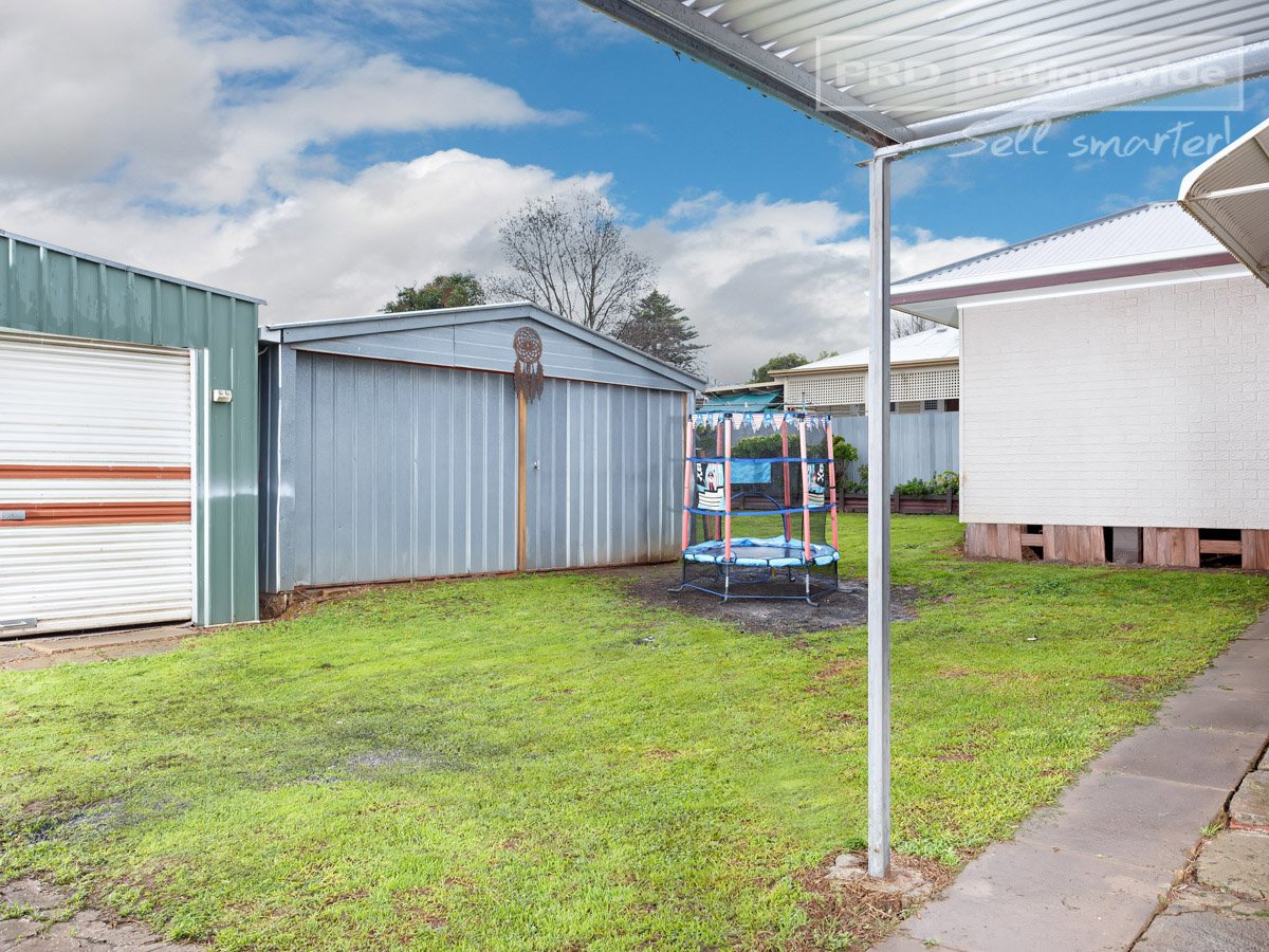 124 Bourke Street MOUNT AUSTIN 4
