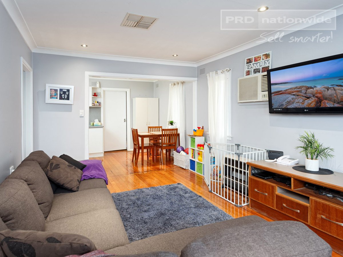 124 Bourke Street MOUNT AUSTIN 2