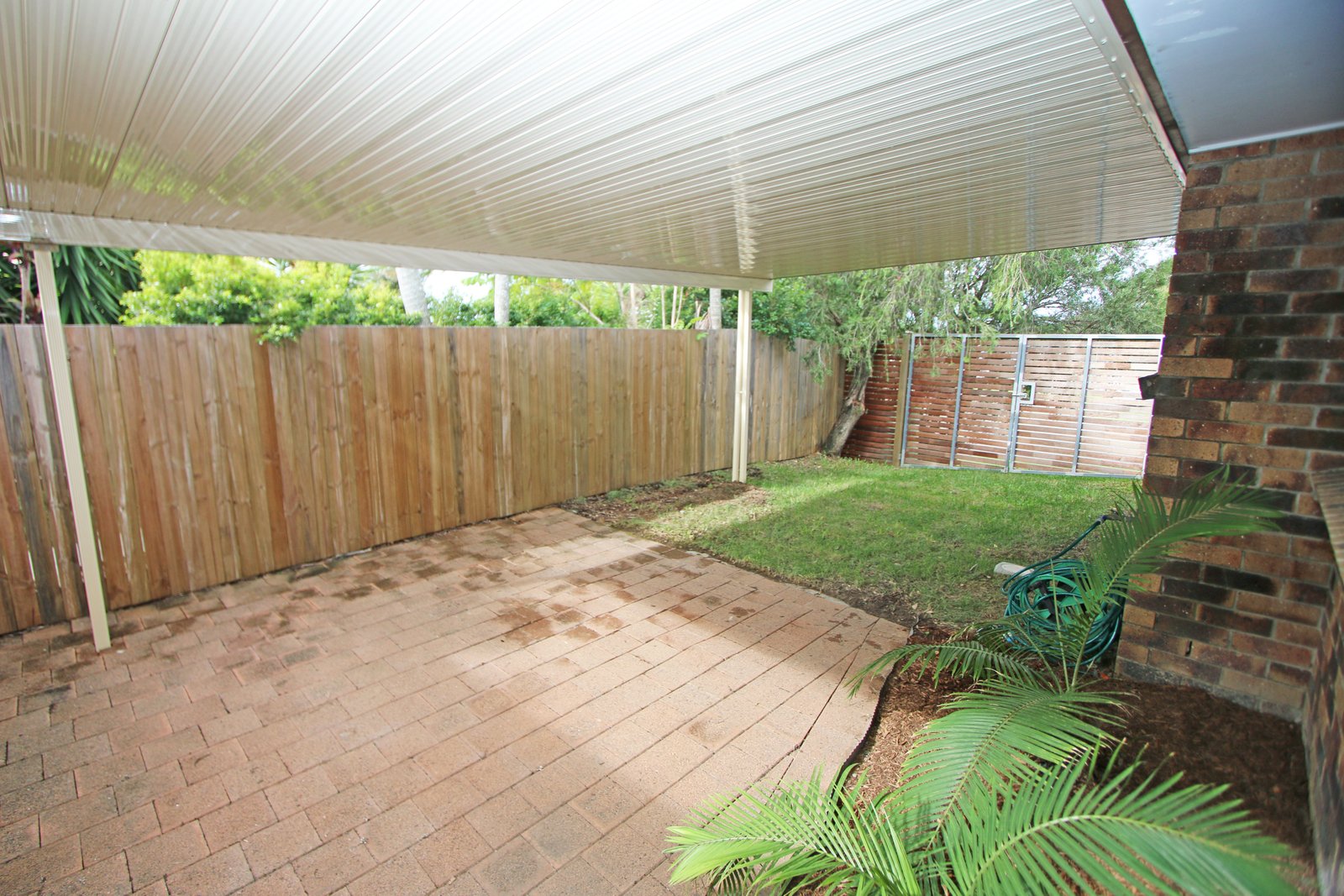 1/24 Callistemon Court ARUNDEL 2
