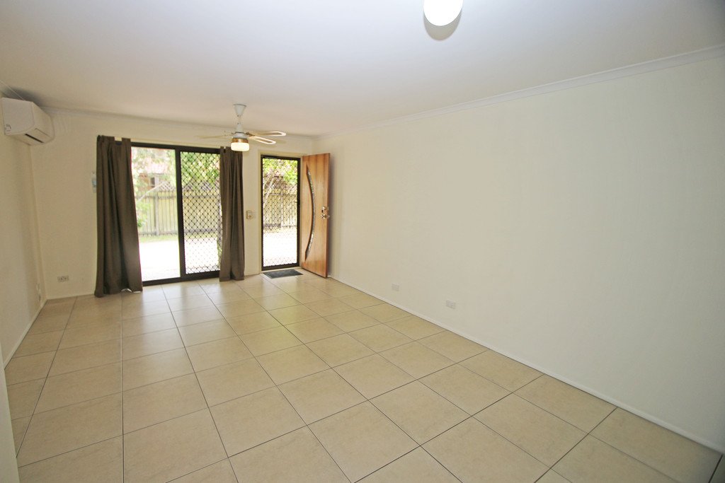 1/24 Callistemon Court ARUNDEL 4