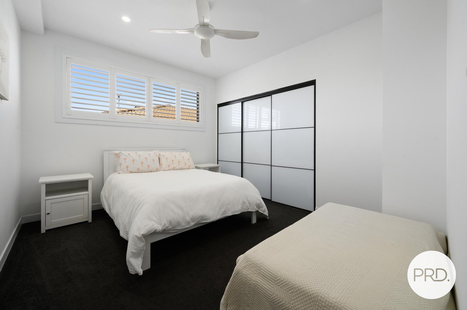 1/24 Clark St  BIGGERA WATERS 9