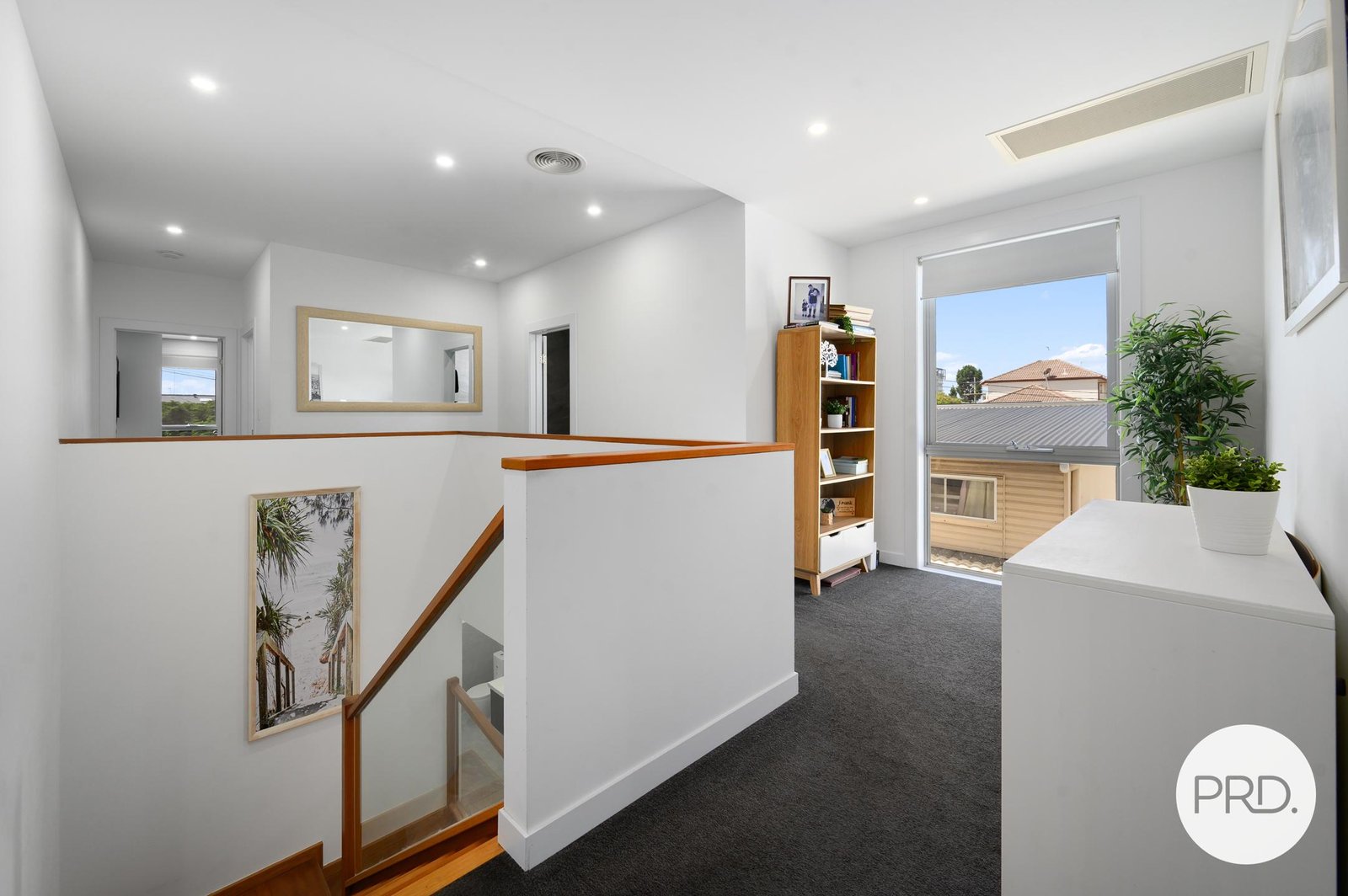 1/24 Clark St  BIGGERA WATERS 11