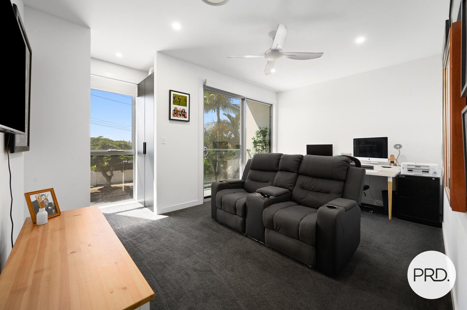 1/24 Clark St  BIGGERA WATERS 12