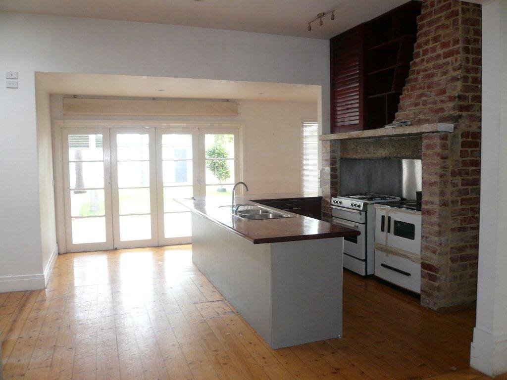 Gallery: 124 Clark Street