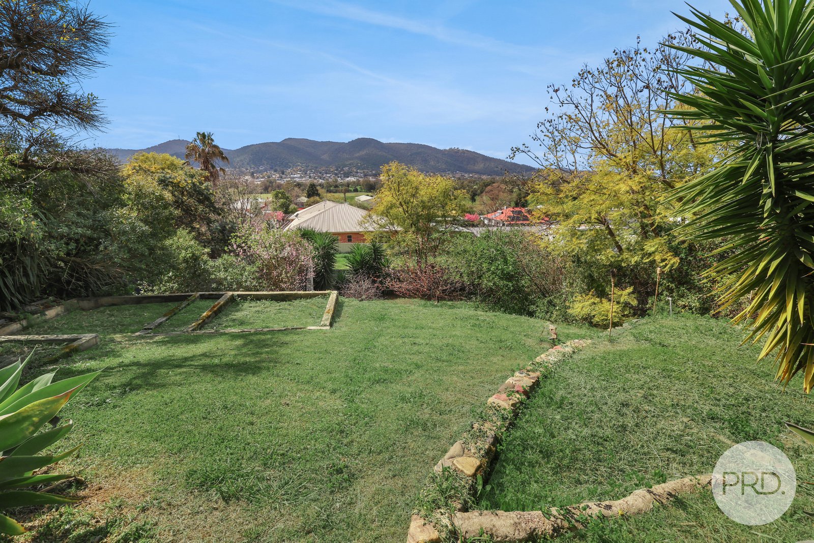 124 Crown Street TAMWORTH 4