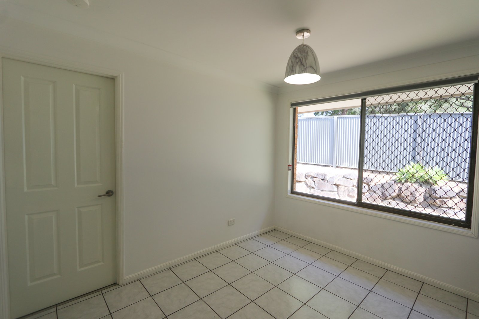 124 Currumburra Road ASHMORE 8