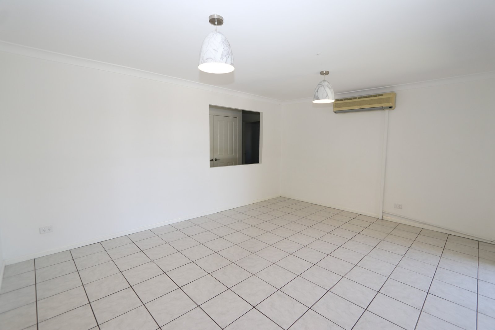 124 Currumburra Road ASHMORE 13