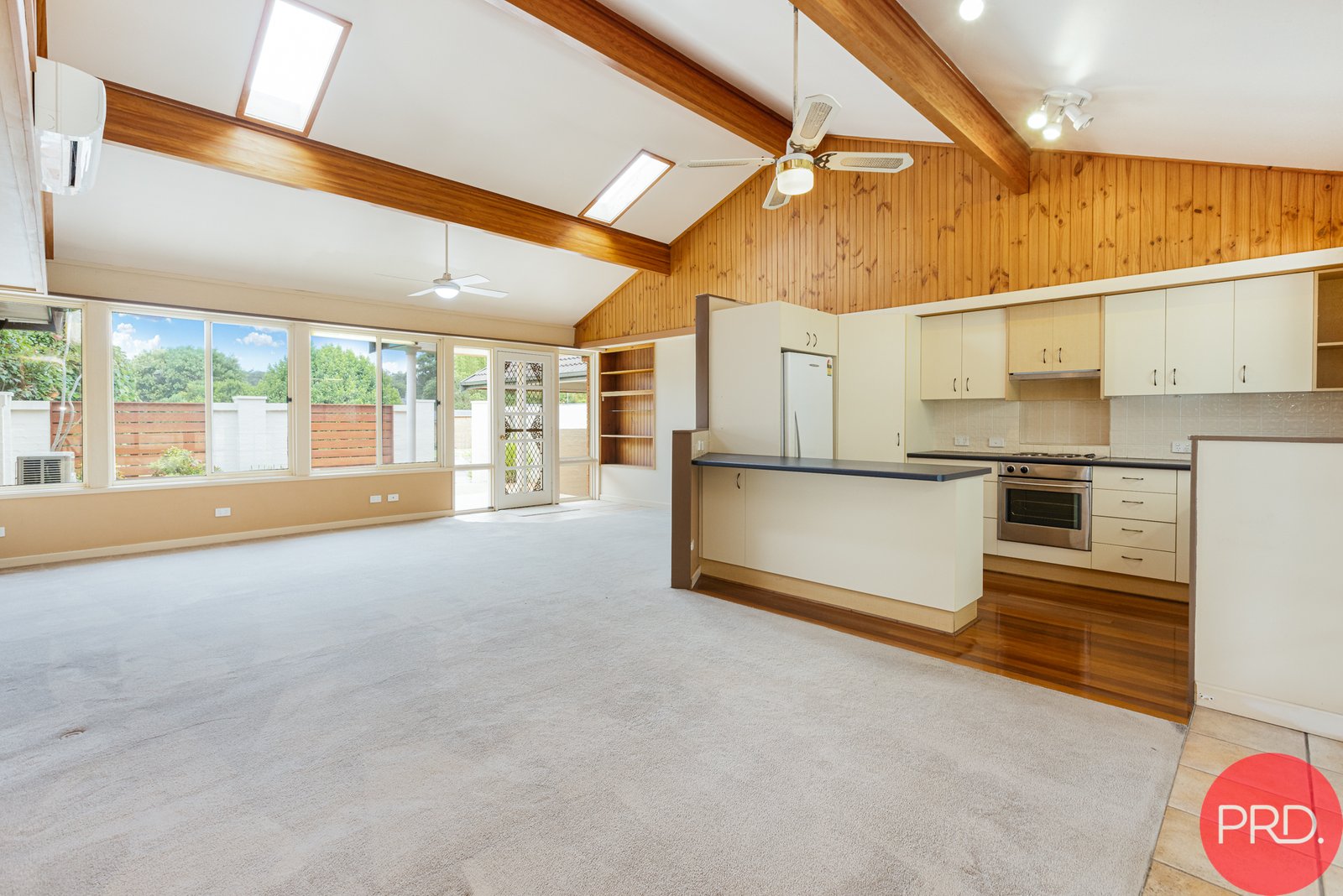 1/24 De Lisle Crescent METFORD 2