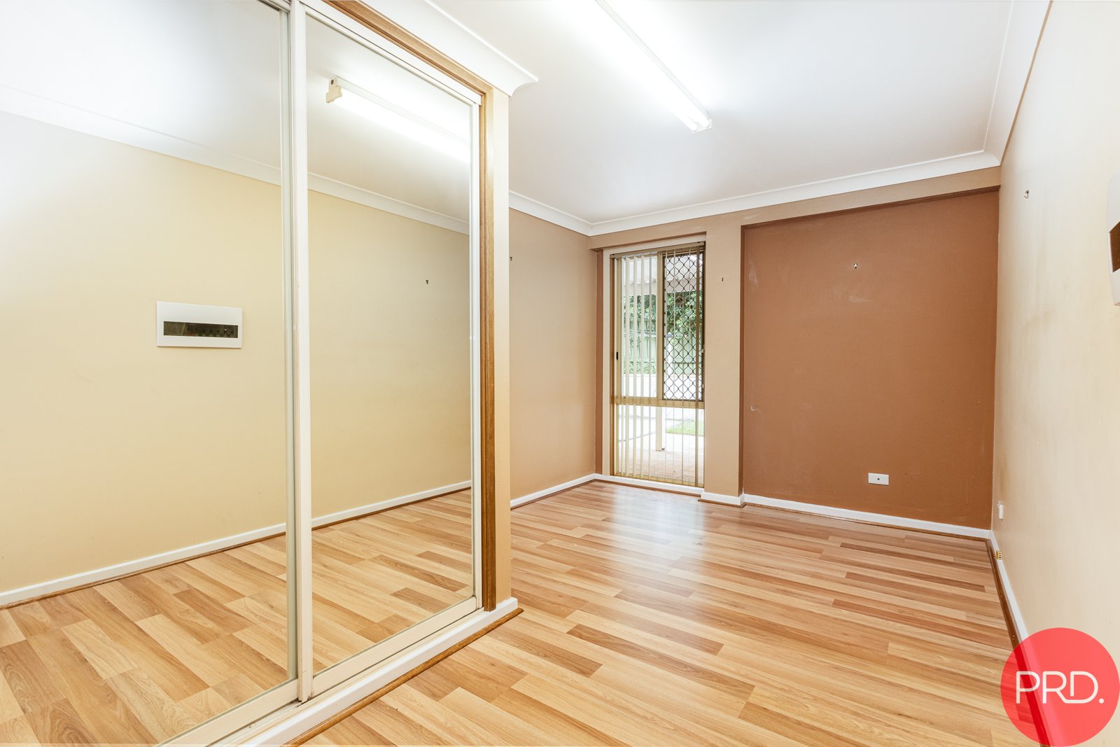 1/24 De Lisle Crescent METFORD 9
