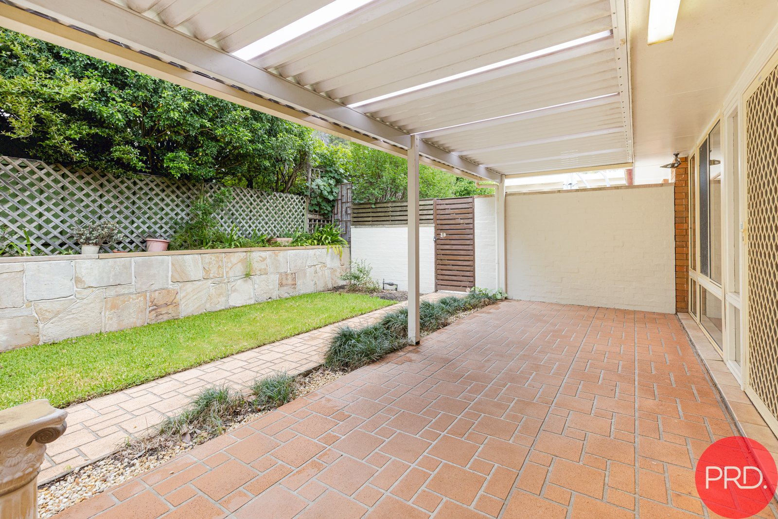1/24 De Lisle Crescent METFORD 12
