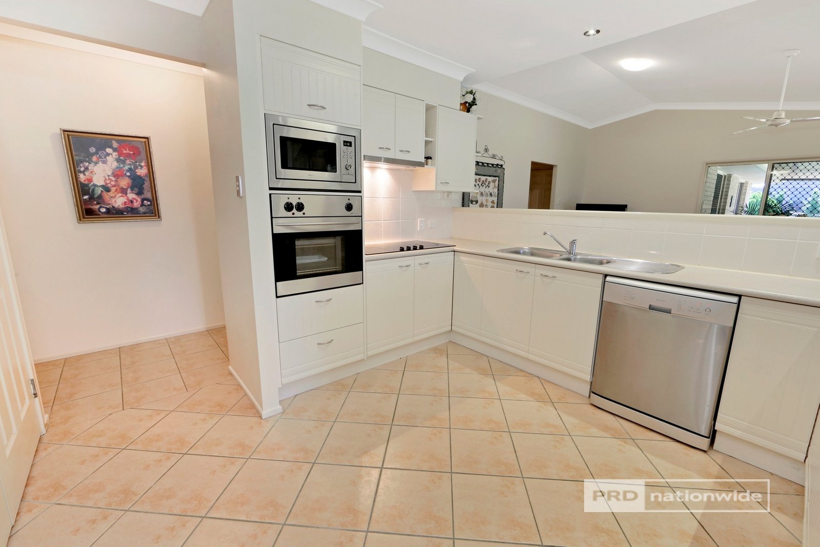 124 Garden Drive URANGAN 17