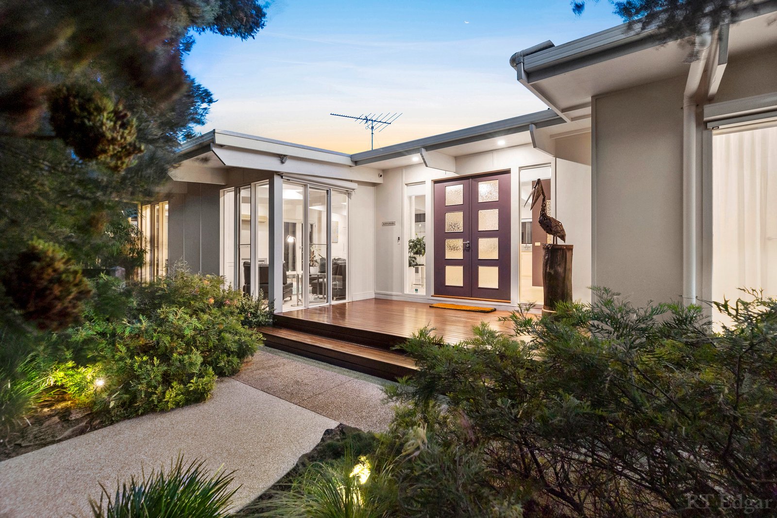 Real Estate and Property in 124 Glaneuse Road, Point Lonsdale, VIC