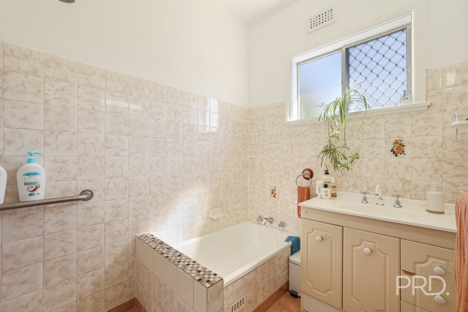 124 Goonoo Goonoo Road TAMWORTH 5