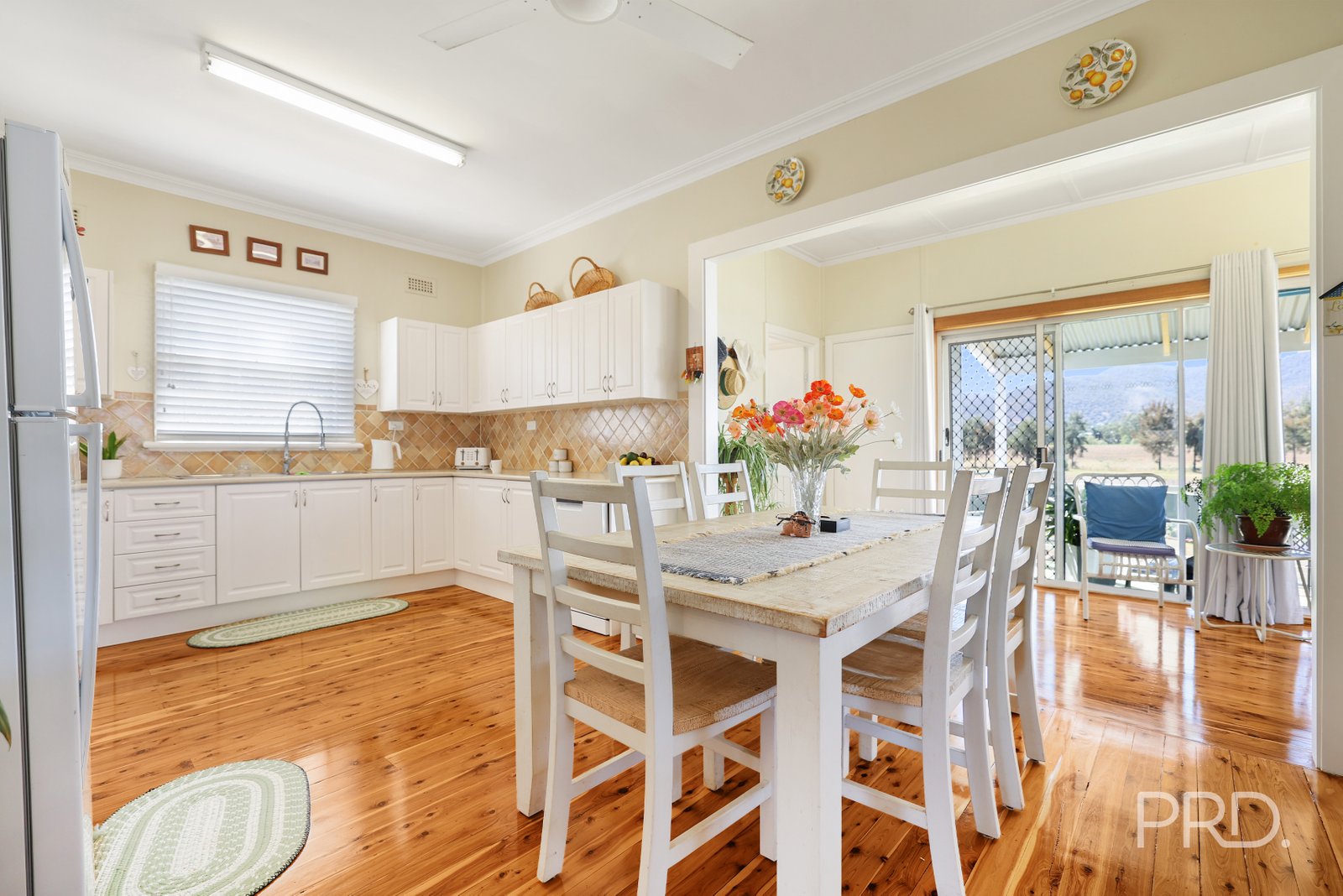 124 Goonoo Goonoo Road TAMWORTH 6