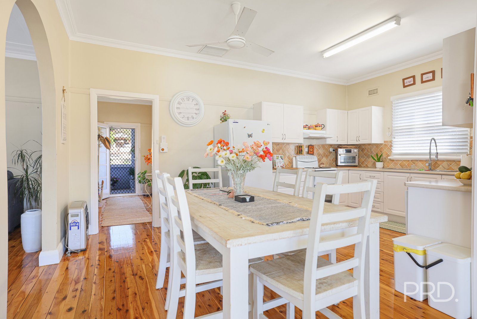 124 Goonoo Goonoo Road TAMWORTH 10