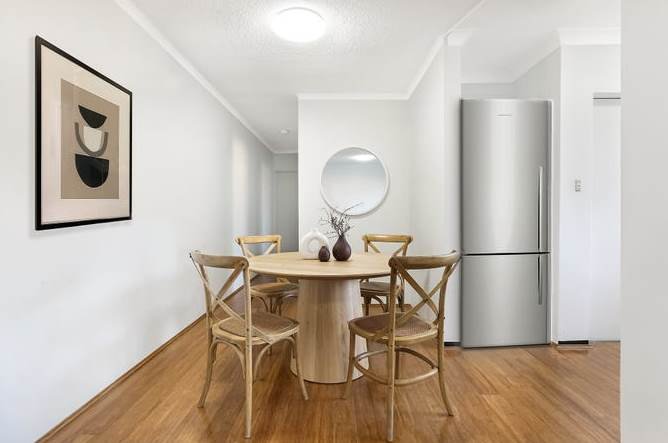 12/4 Grace Campbell Crescent HILLSDALE 2