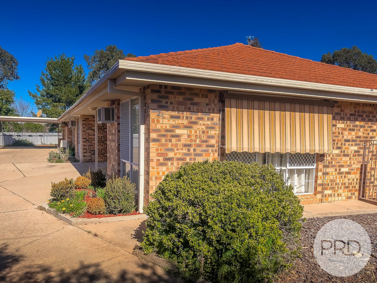 1/24 Incarnie Cres  WAGGA WAGGA 1