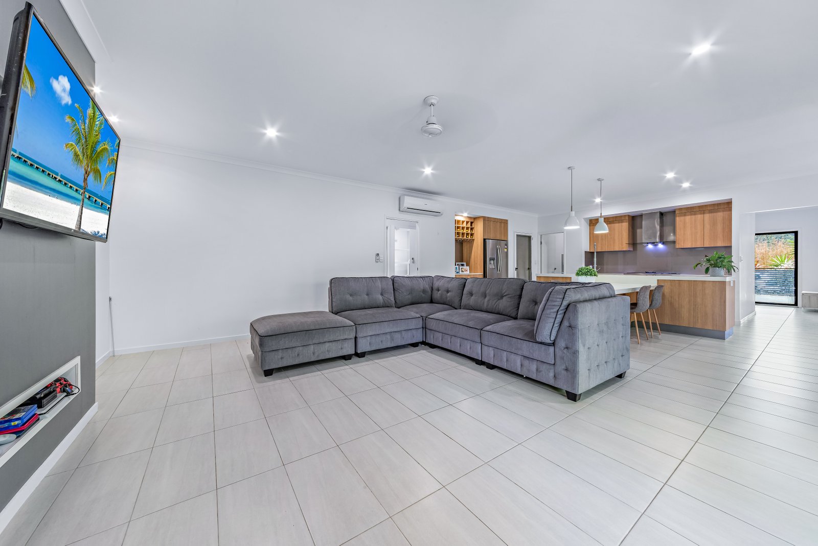 124 Jubilee Pocket Road JUBILEE POCKET 12