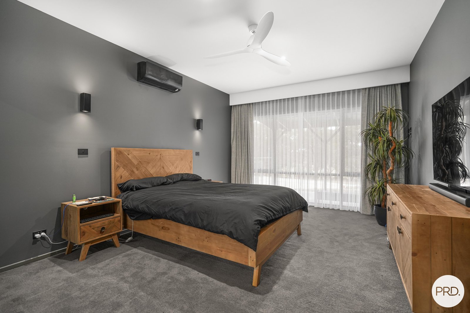 124 Kays Road WATERLOO 9