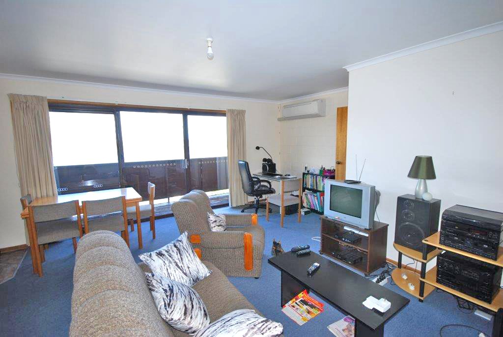 1/24 Lucinda Parade LUTANA 7