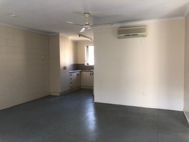 124 Malpas Street BOYNE ISLAND 4