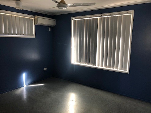 124 Malpas Street BOYNE ISLAND 9